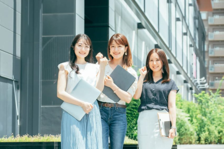 頑張る女性
